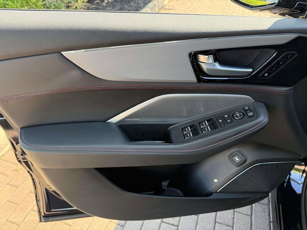 Certified 2025 Acura MDX A-Spec AWD/4WD image 13