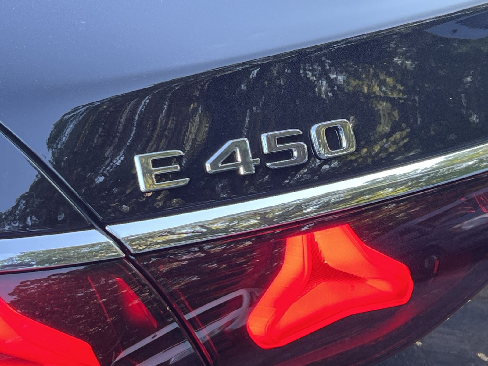 New 2027 Mercedes-Benz E 450 4MATIC Sedan image 36