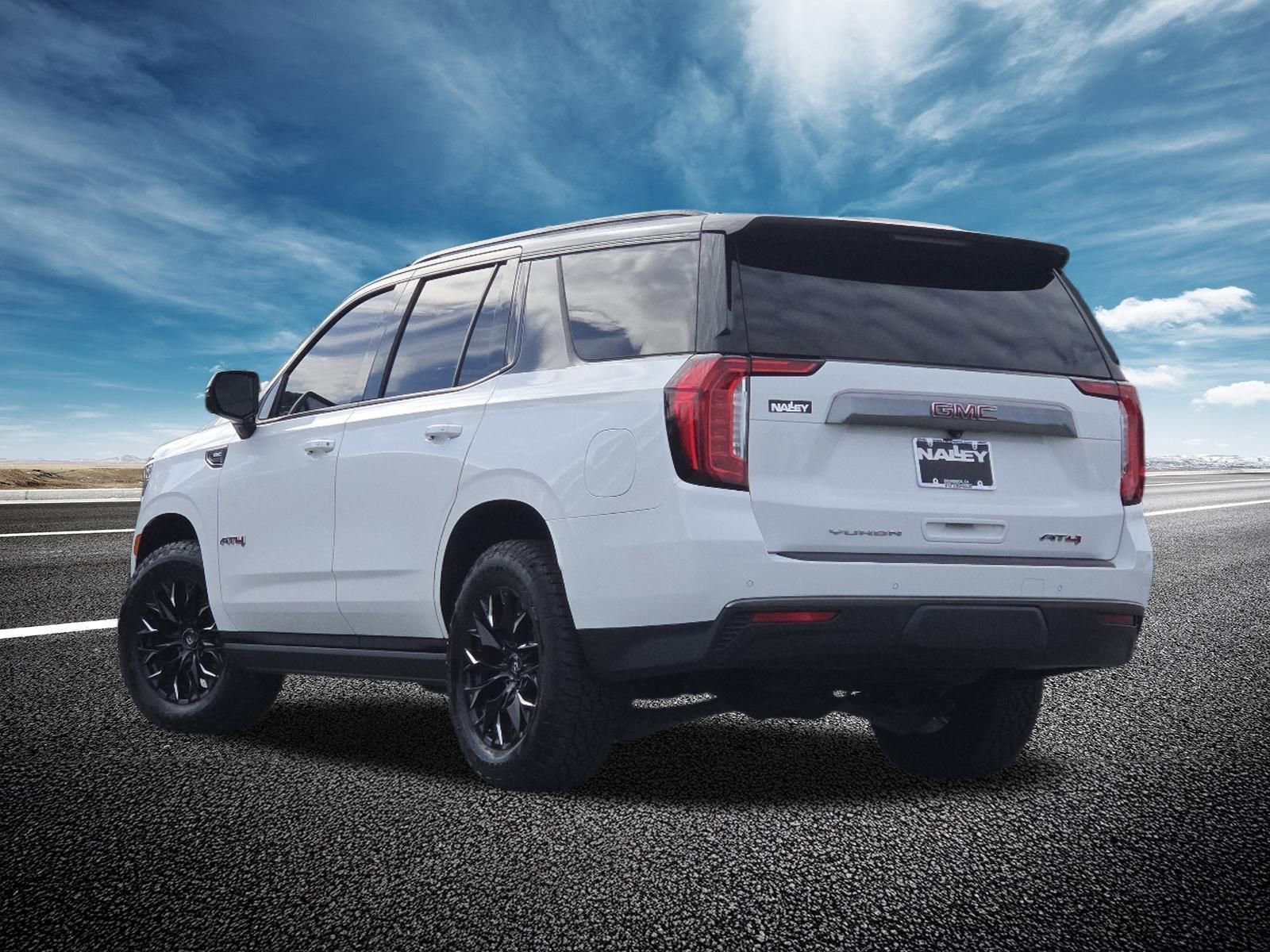 Used 2021 GMC Yukon AT4 w/ Technology Package image 18