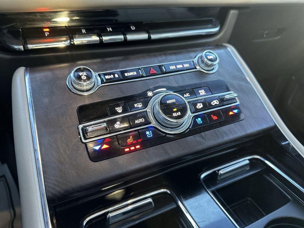 Used 2022 Lincoln Aviator Reserve w/ Elements Package Plus image 19