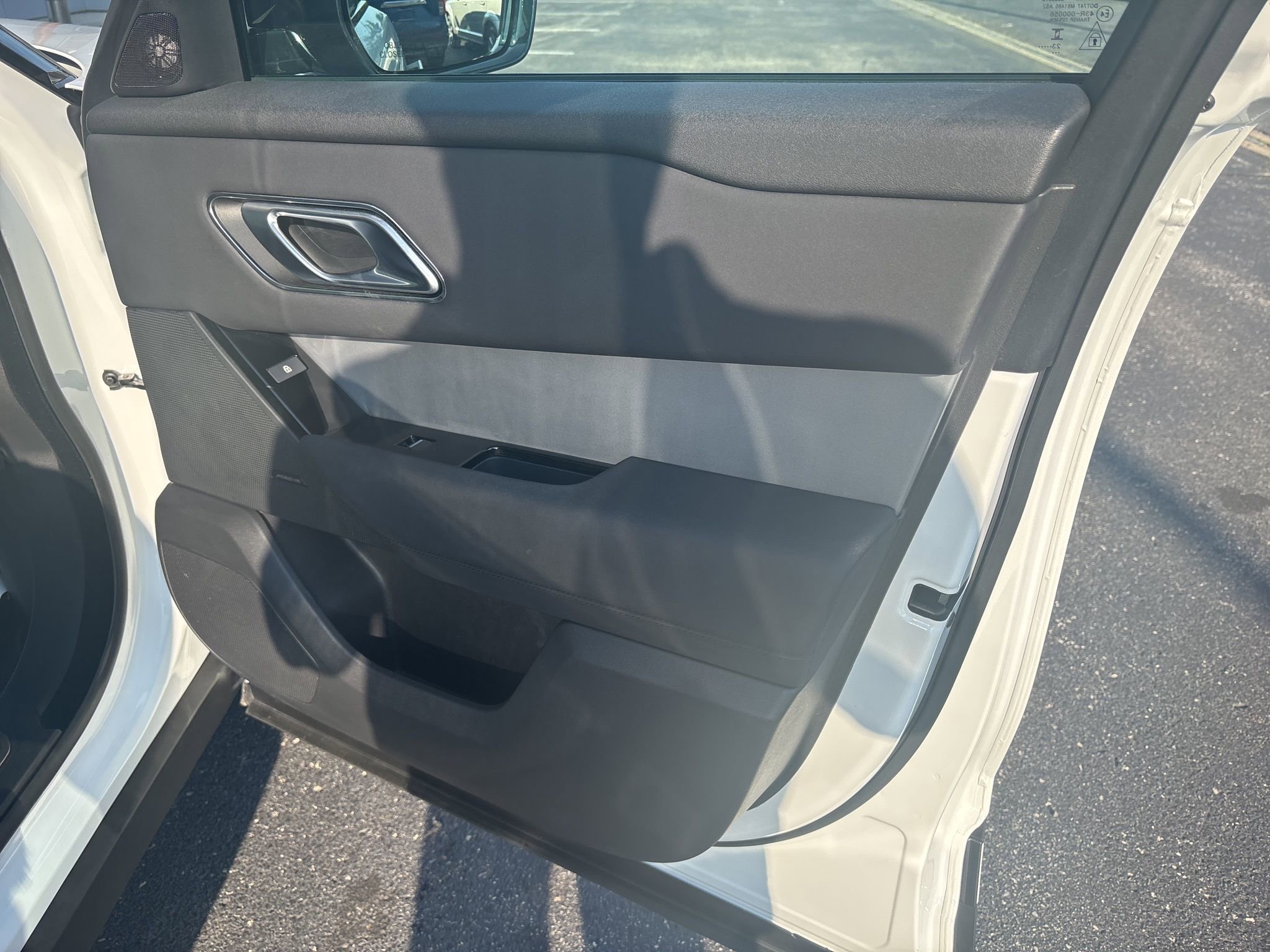 Used 2024 Land Rover Range Rover Velar S image 15