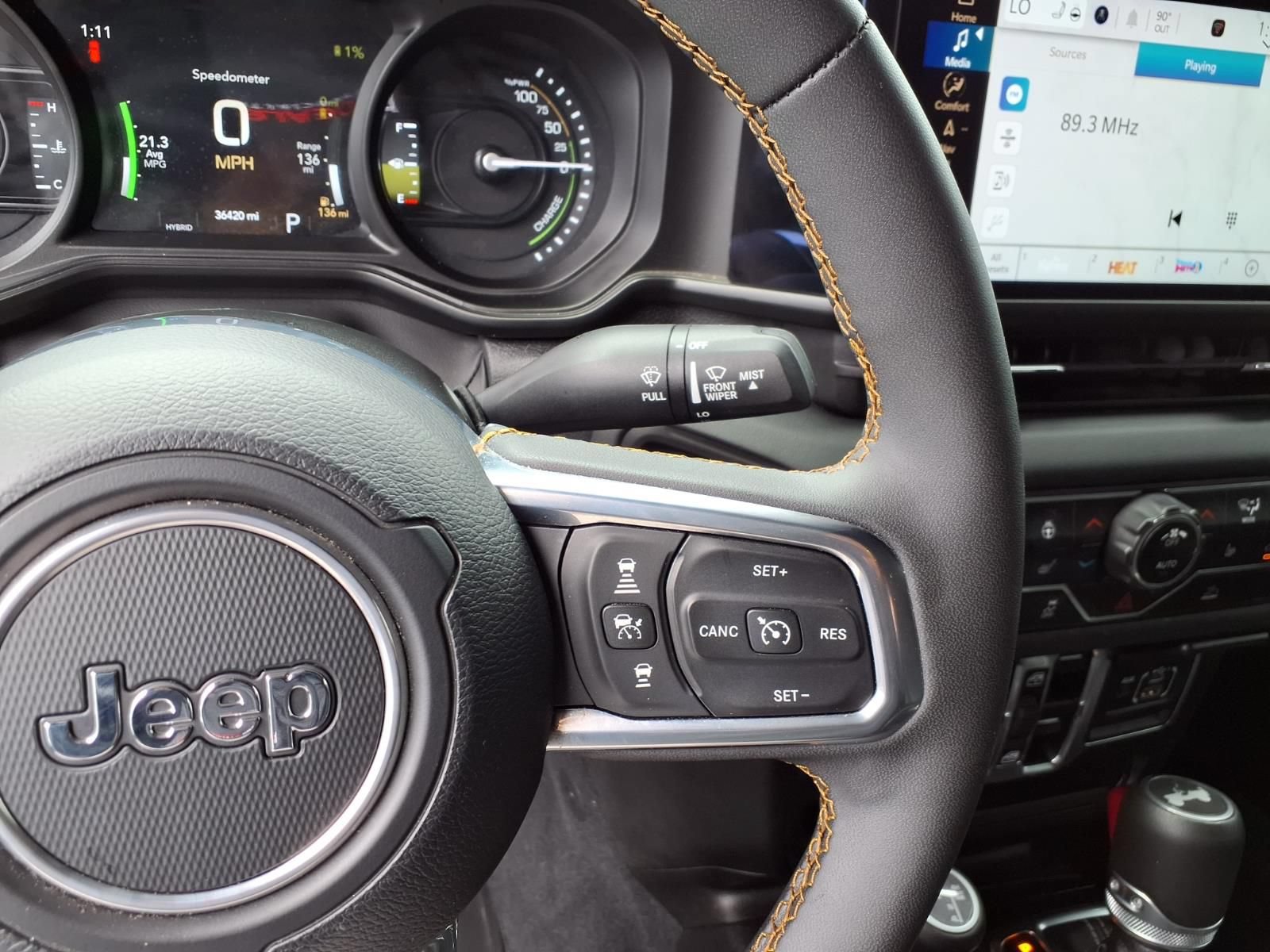Used 2024 Jeep Wrangler Unlimited Sahara w/ Technology Group AWD/4WD image 13