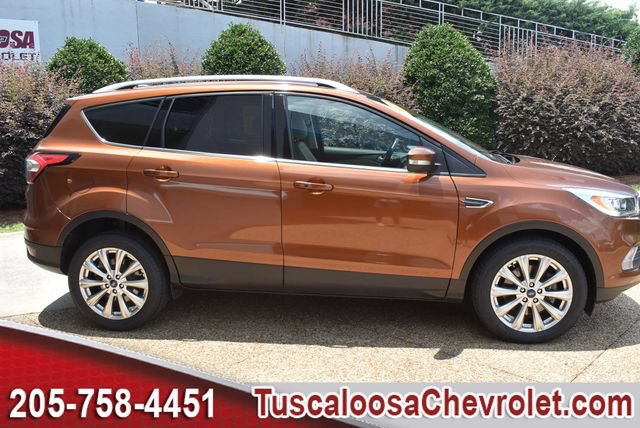 Used 2017 Ford Escape Titanium FWD image 11