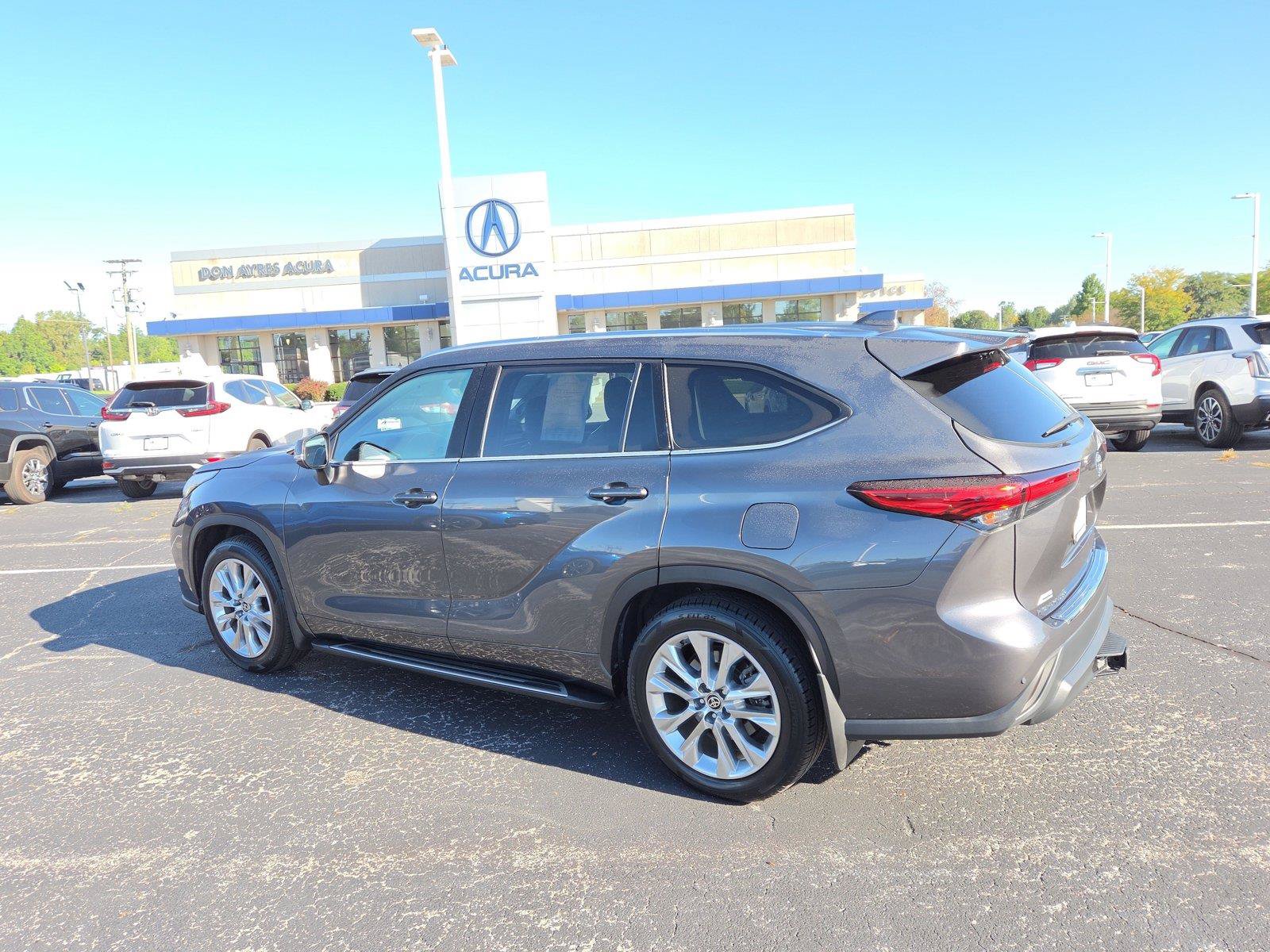Used 2020 Toyota Highlander Limited AWD/4WD image 28