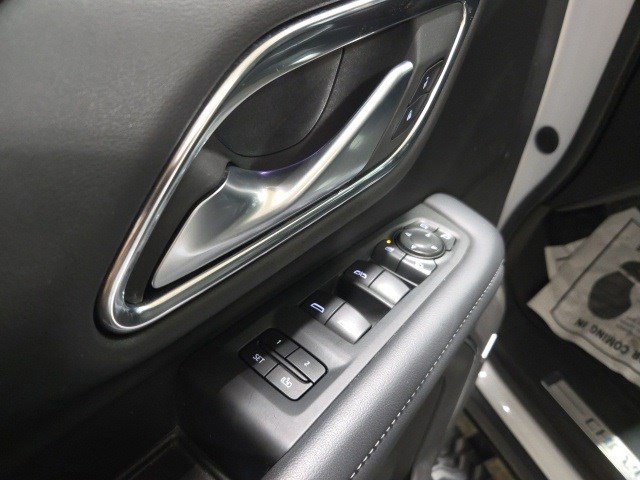 Used 2022 Chevrolet Tahoe Z71 w/ Z71 Off-Road Package image 18