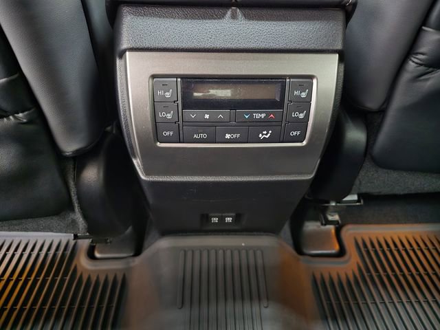 Used 2023 Lexus GX 460 Premium image 30