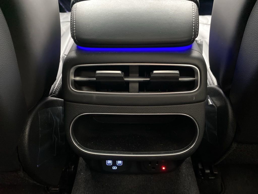 Certified 2025 Genesis GV70 3.5T Sport w/ Sport Advanced Package image 11