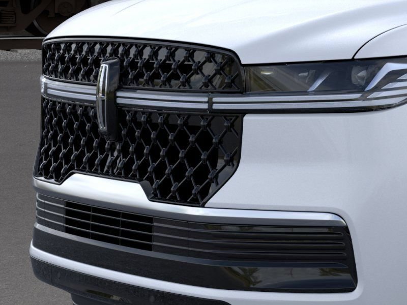 New 2026 Lincoln Navigator L Reserve w/ Jet Appearance Package AWD/4WD image 17