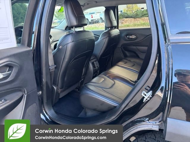 Used 2022 Jeep Cherokee Trailhawk w/ Sound & Nav Group AWD/4WD image 15