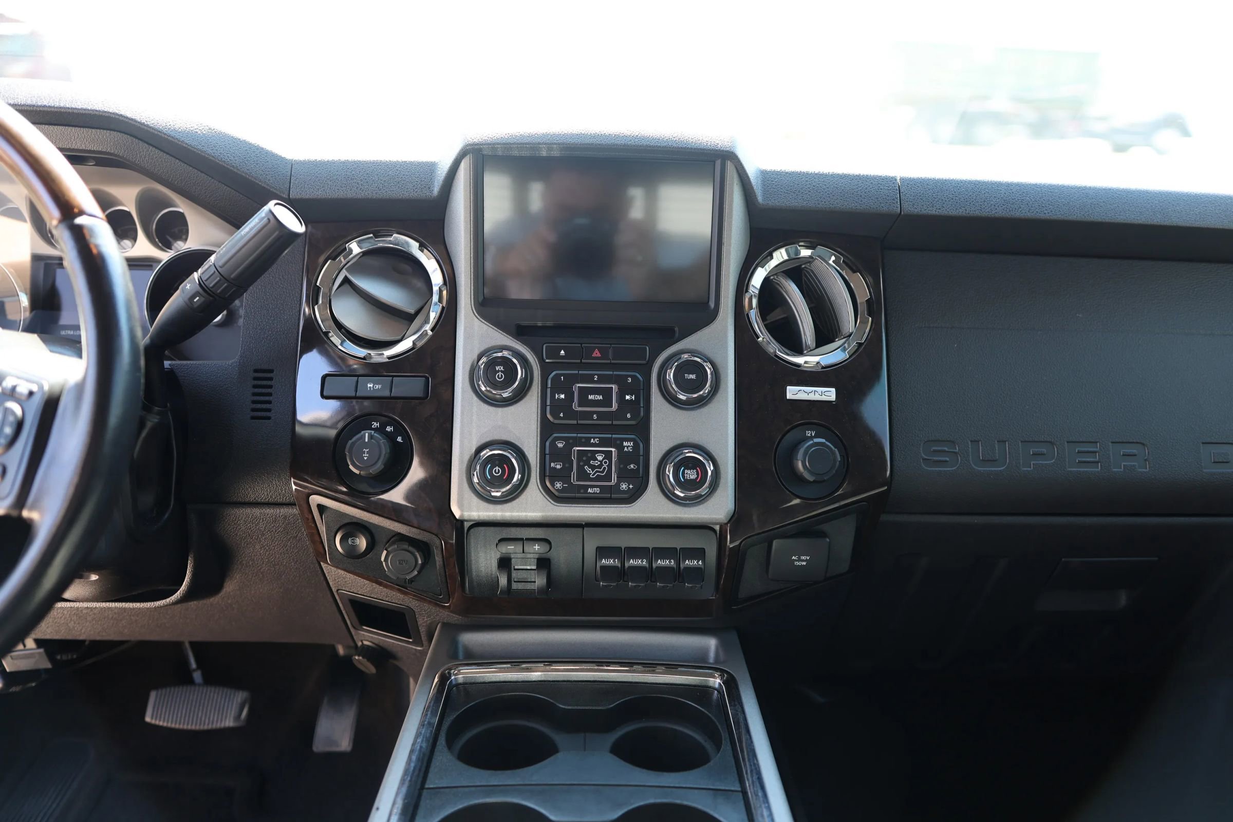 Used 2015 Ford F350 Platinum image 37