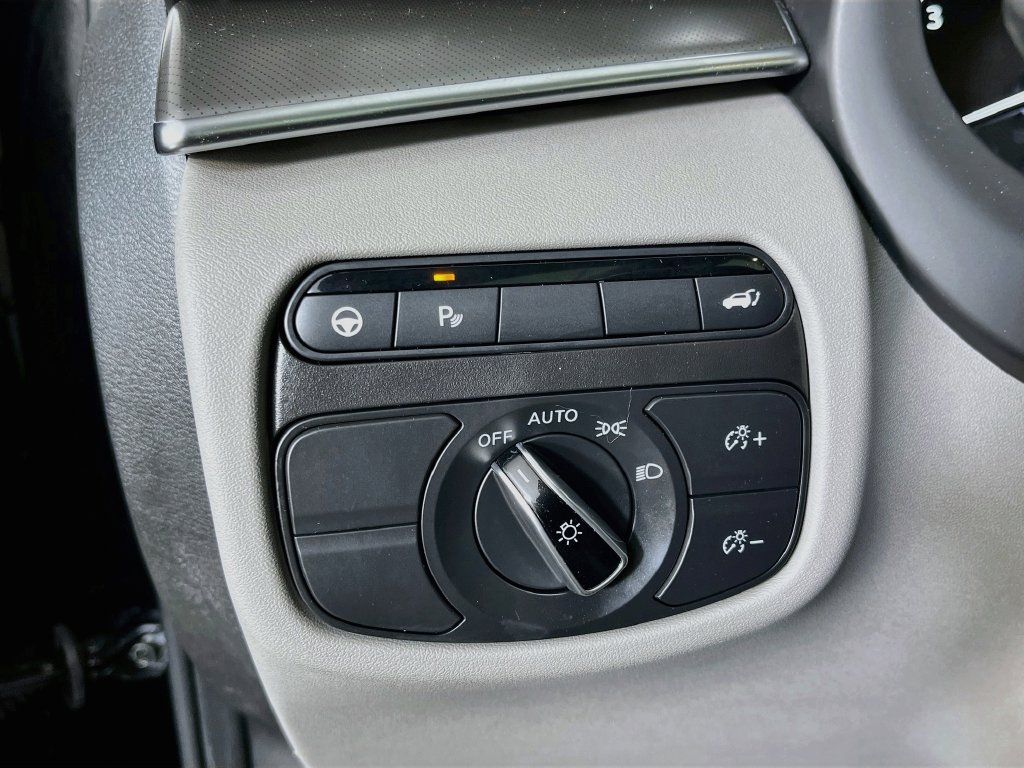 Used 2023 INFINITI QX50 Luxe AWD/4WD image 12