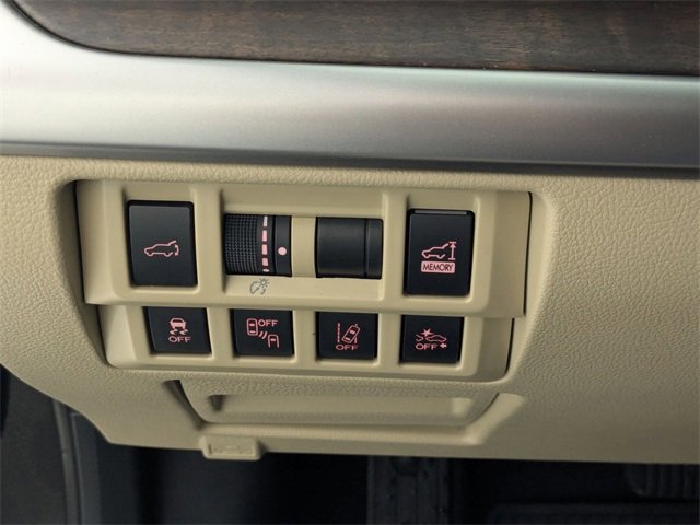 Used 2019 Subaru Outback 2.5i Limited w/ Protection Package #1 image 16