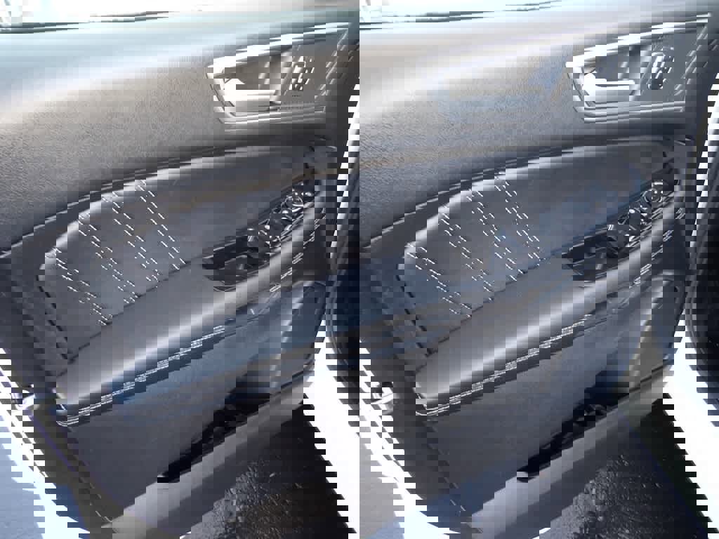 Used 2017 Ford Edge Sport w/ Technology Package image 15