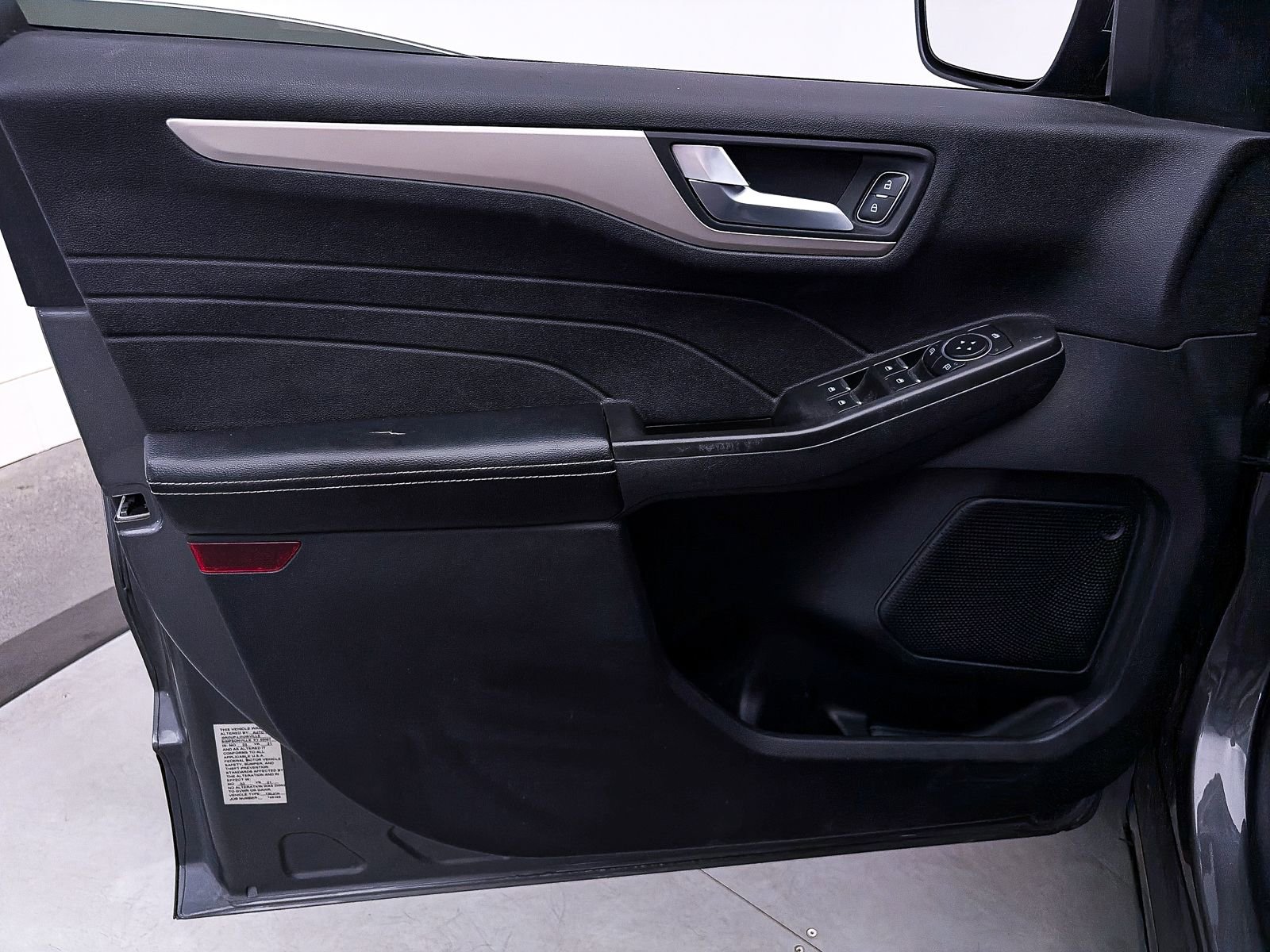 Used 2021 Ford Escape SEL image 11