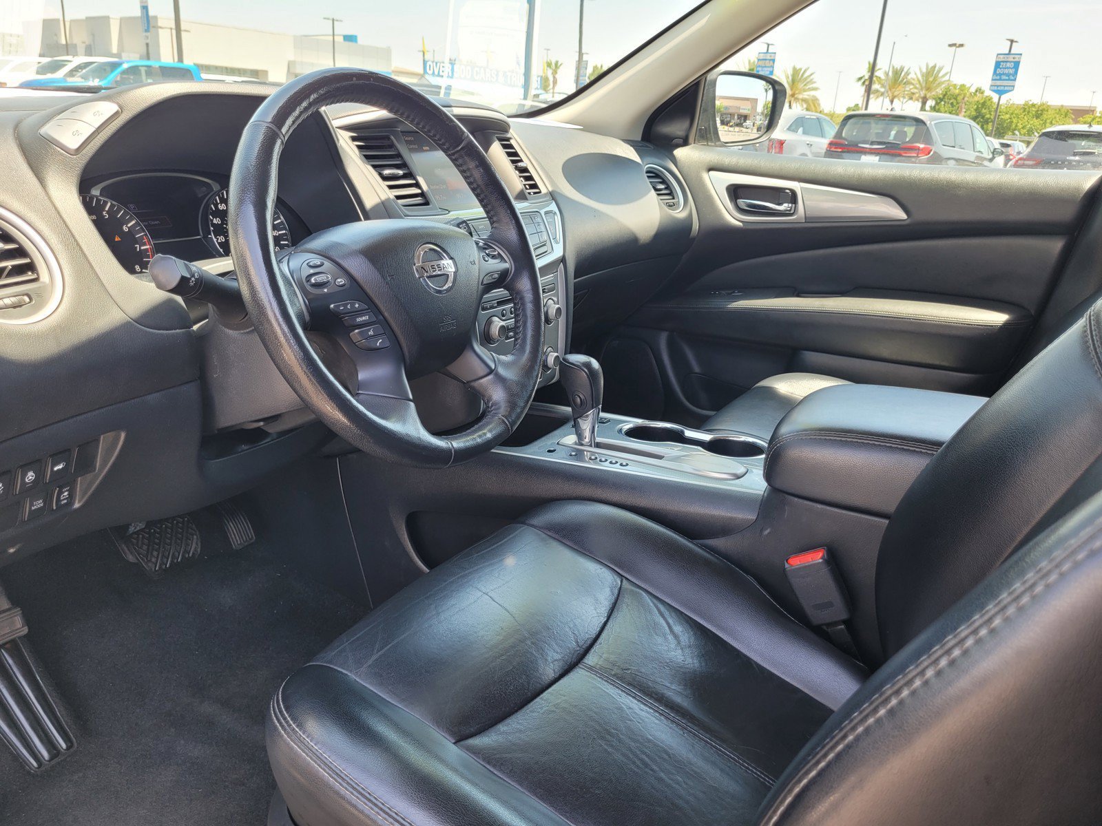 Used 2020 Nissan Pathfinder SL FWD image 10