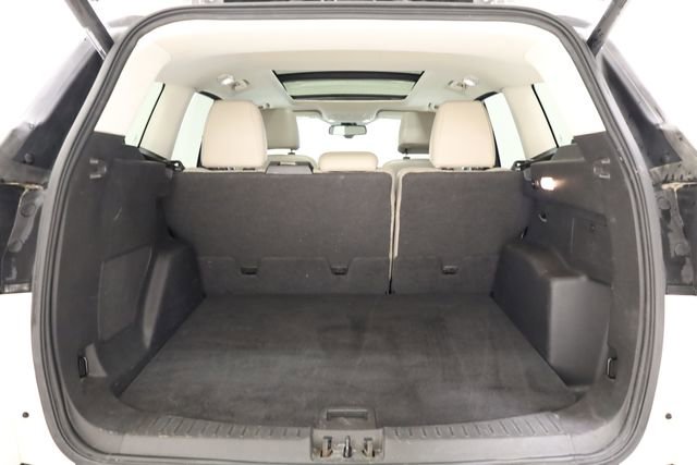 Used 2017 Ford Escape Titanium image 31