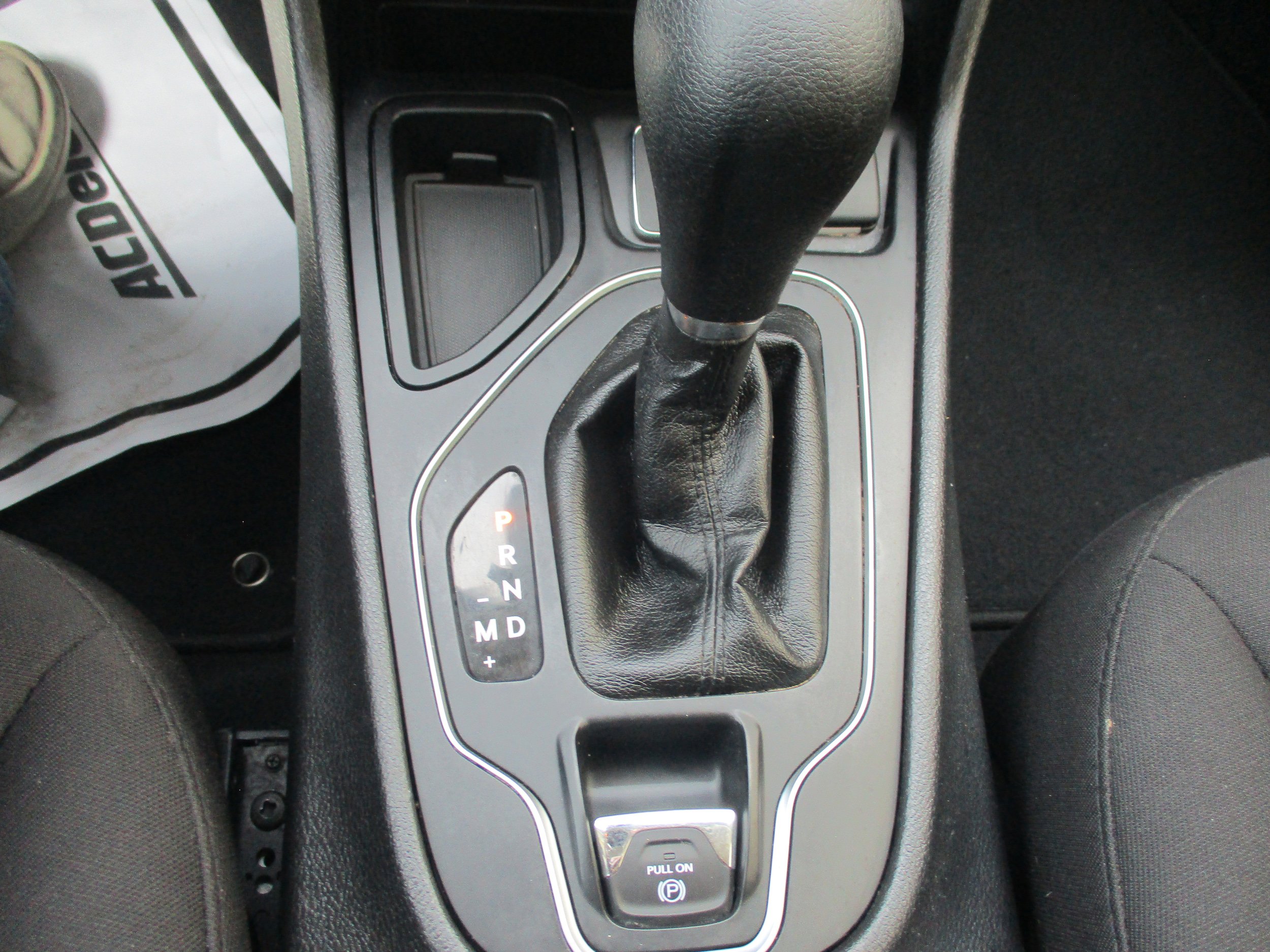 Used 2019 Jeep Cherokee Latitude w/ Popular Appearance Group FWD image 14