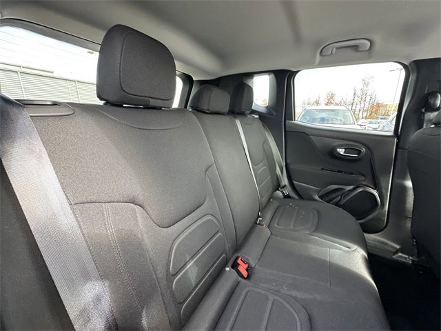 Used 2020 Jeep Renegade Latitude image 36