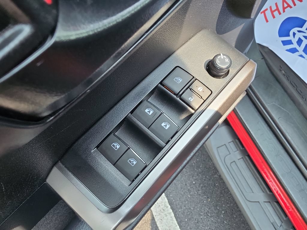 Used 2023 Toyota Tacoma SR5 w/ Technology Package AWD/4WD image 17