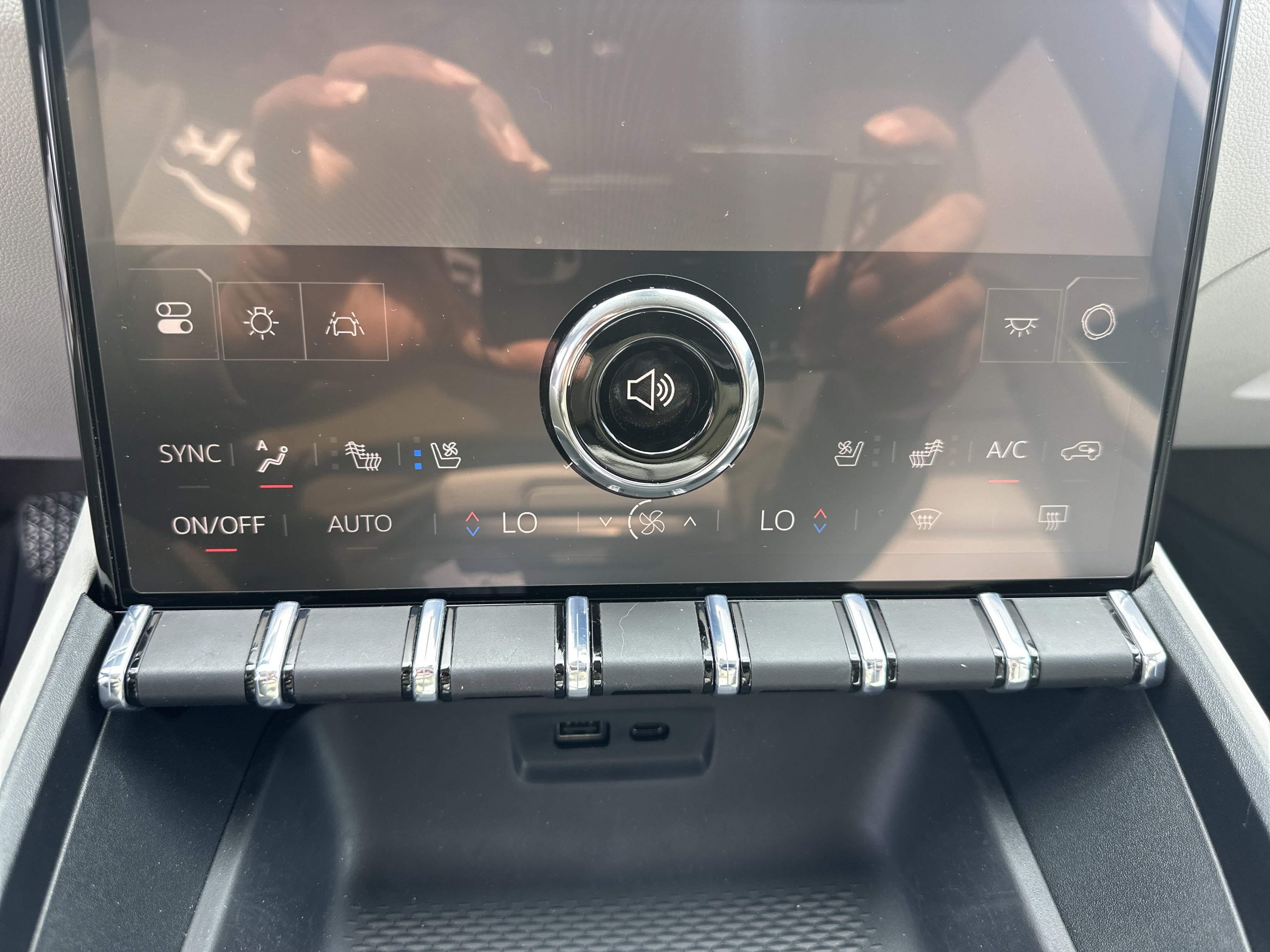 Certified 2026 GMC Terrain Denali w/ LPO, Floor Liner Package image 32