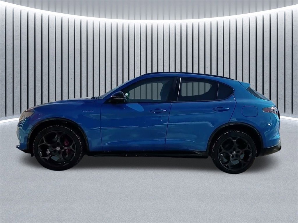 Used 2024 Alfa Romeo Stelvio Veloce image 14