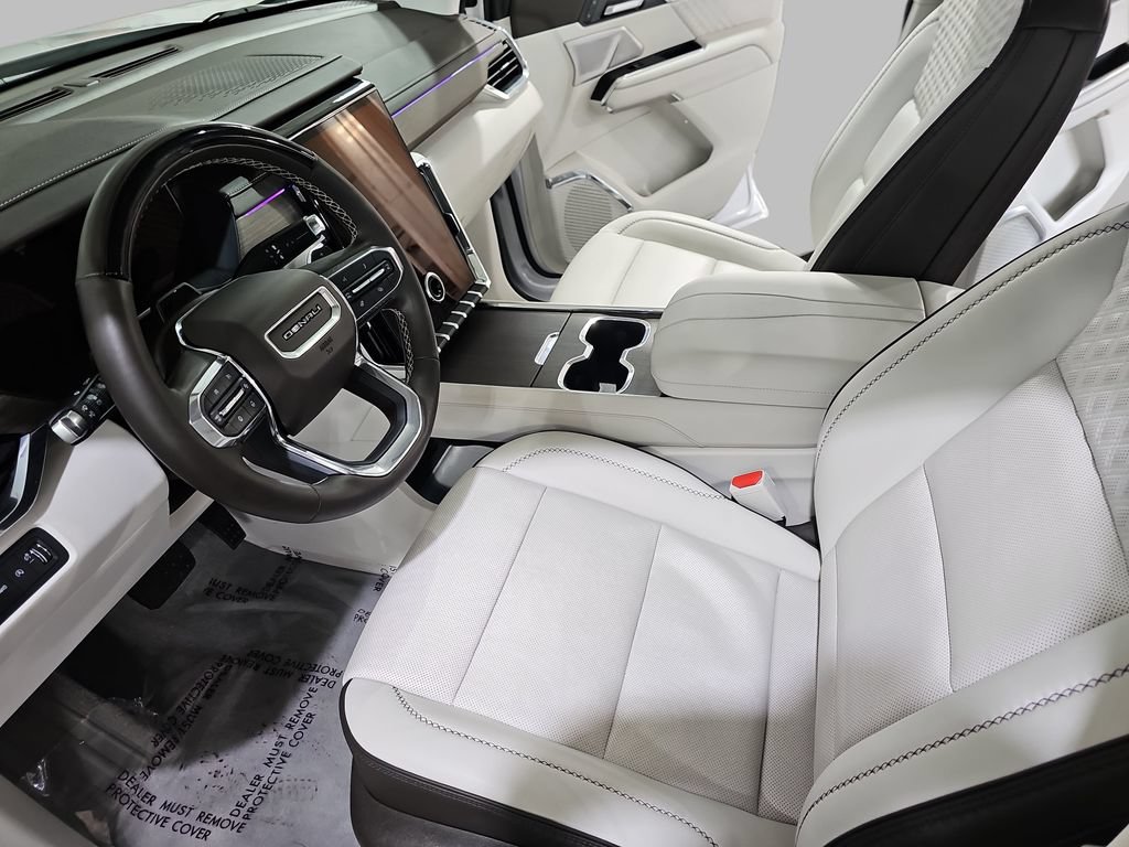 Certified 2024 GMC Acadia Denali w/ Super Cruise Package AWD/4WD image 21