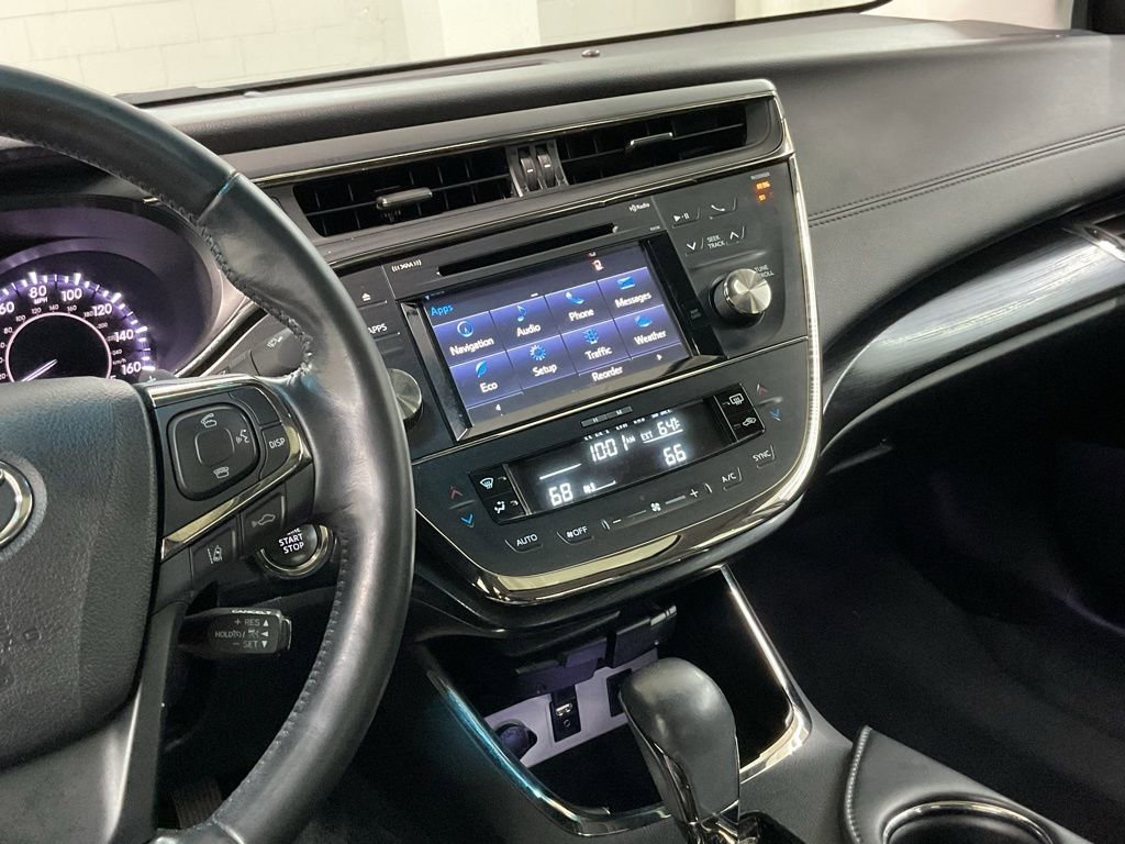 Used 2018 Toyota Avalon Touring image 13