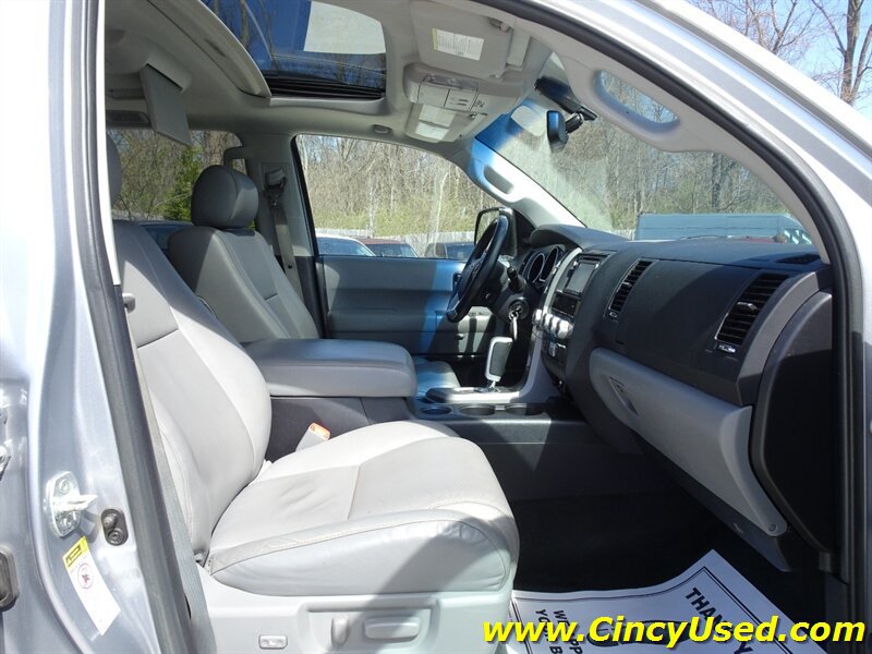 Used 2015 Toyota Sequoia Limited AWD/4WD image 17