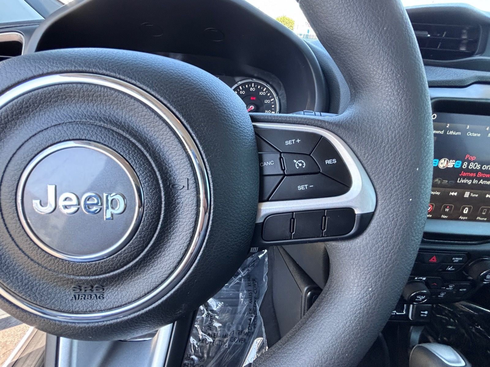 Used 2023 Jeep Renegade Latitude AWD/4WD image 23
