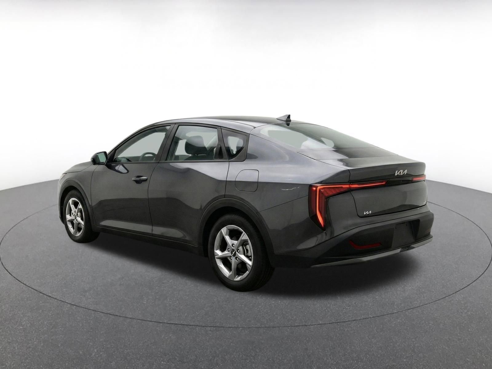 Used 2025 Kia K4 FWD image 7