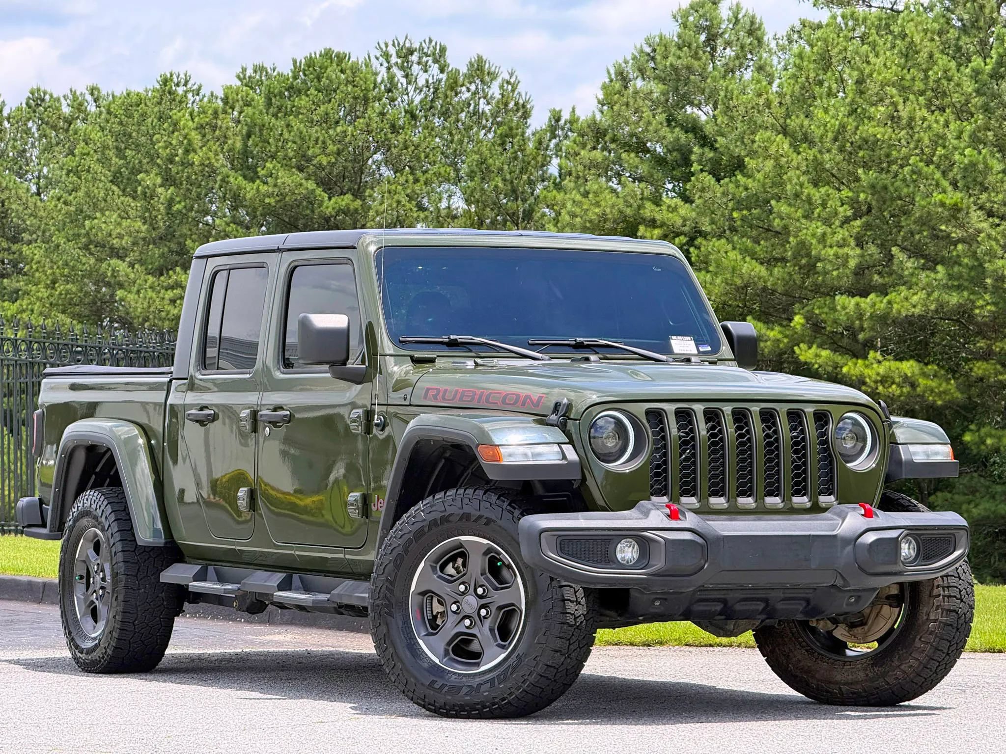 Used 2021 Jeep Gladiator Rubicon w/ Trailer Tow Package AWD/4WD image 5