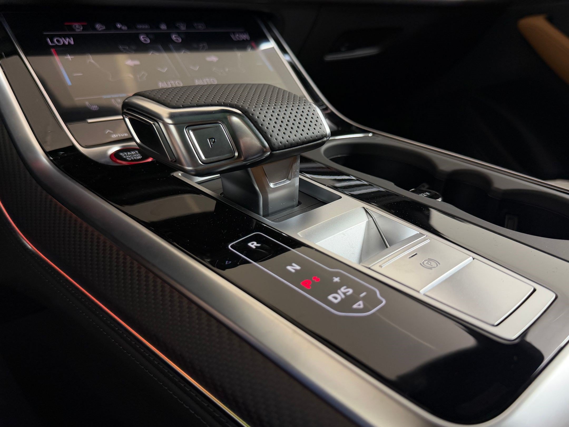 New 2027 Audi RS Q8 performance AWD/4WD image 17