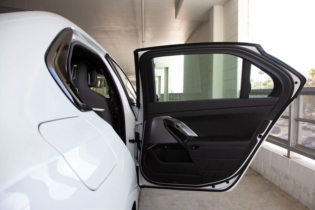 Used 2025 BMW i7 xDrive60 w/ Executive Package AWD/4WD image 28