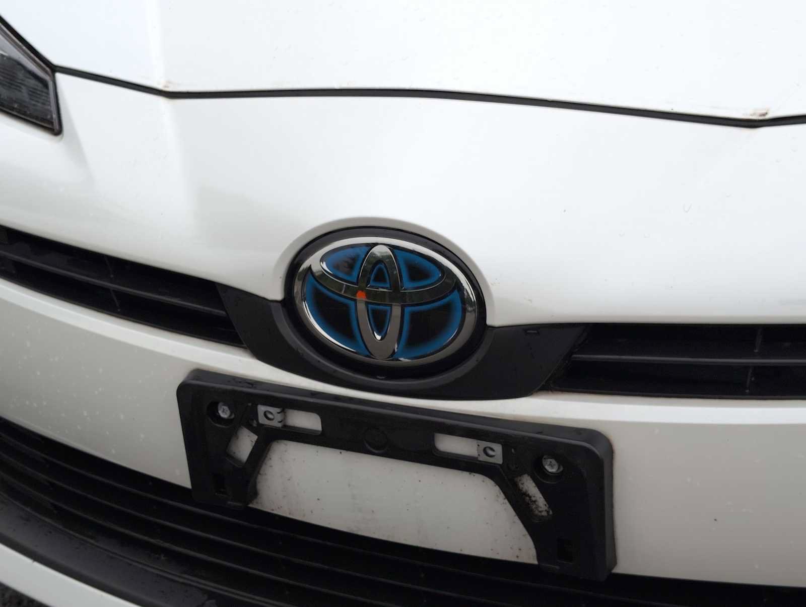 Used 2022 Toyota Prius XLE AWD/4WD image 12