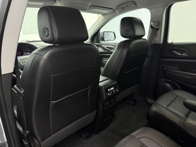 Used 2023 GMC Acadia SLT w/ Preferred Package FWD image 31