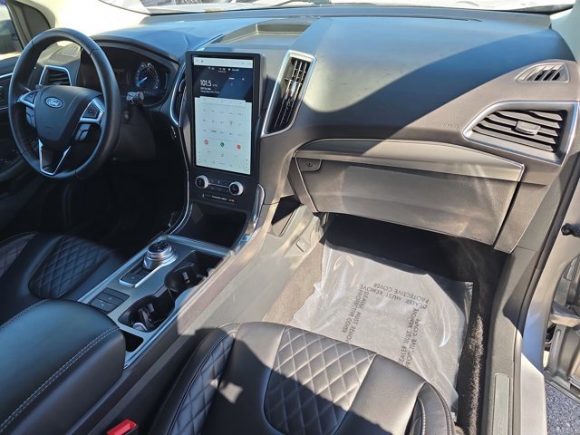 Used 2024 Ford Edge Titanium image 10