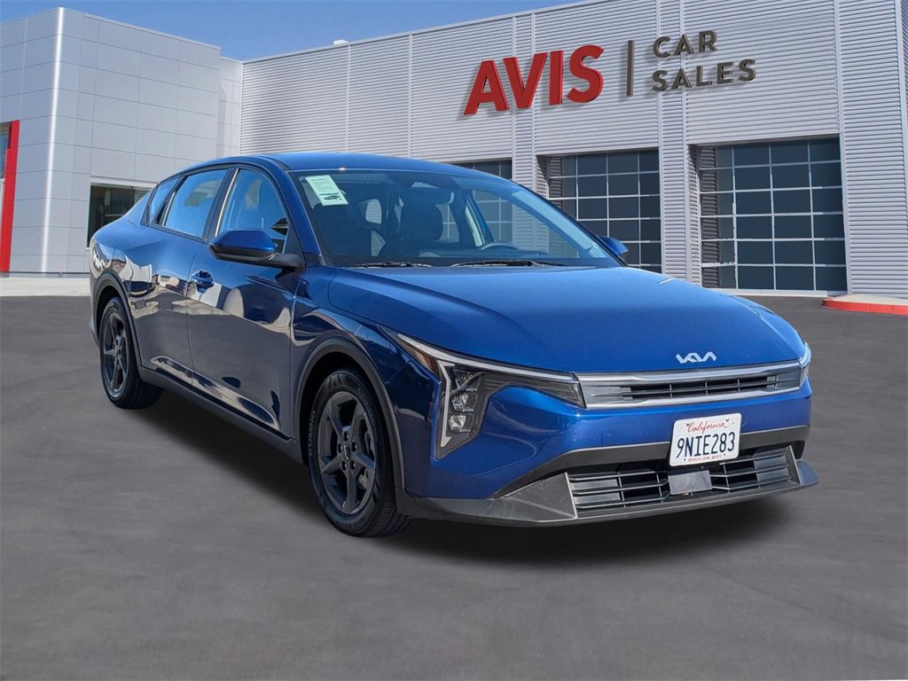 Used 2025 Kia K4 LXS image 3
