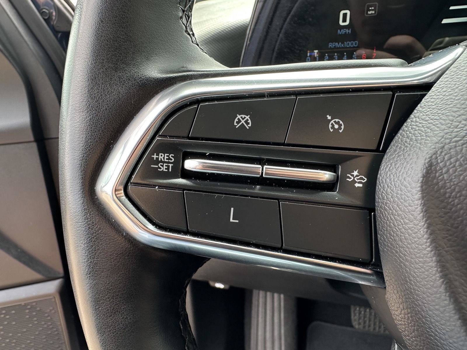Used 2025 Chevrolet Equinox LT AWD/4WD image 24