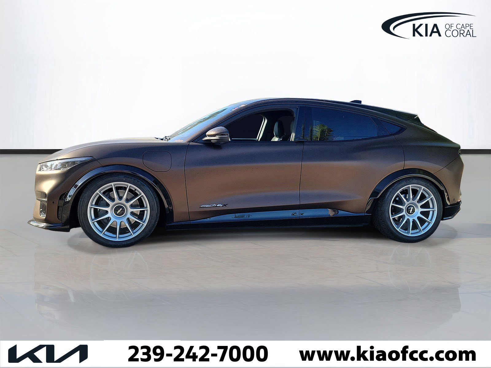 Used 2022 Ford Mustang Mach-E GT AWD/4WD image 4