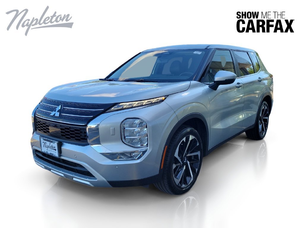 Used 2024 Mitsubishi Outlander SE