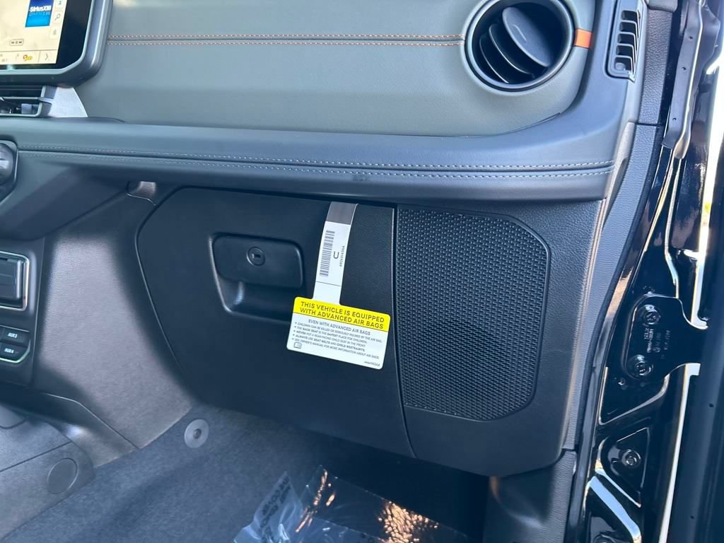 New 2025 Jeep Gladiator Mojave AWD/4WD image 30
