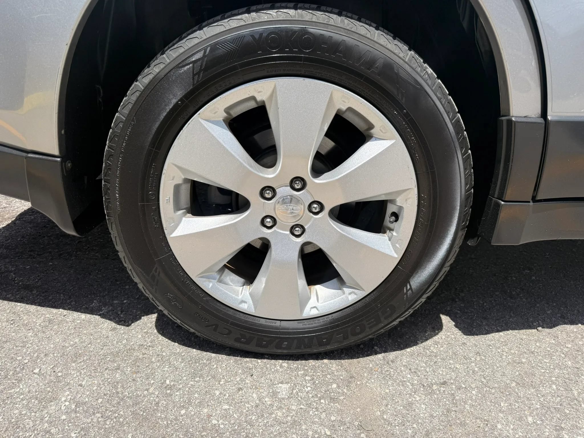 Used 2011 Subaru Outback 2.5i Limited AWD/4WD image 18