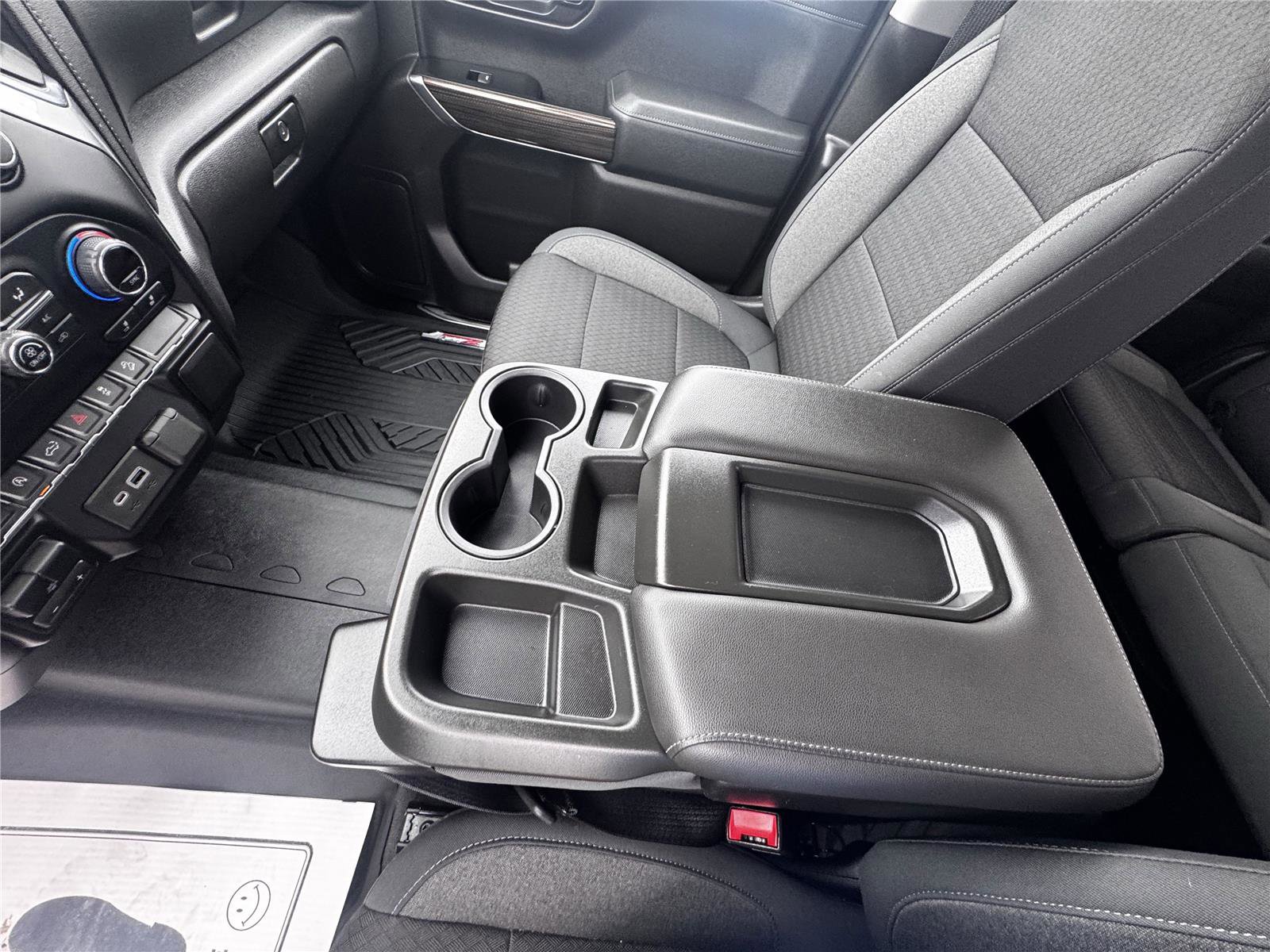 Used 2020 Chevrolet Silverado 1500 LT w/ All-Star Edition image 18