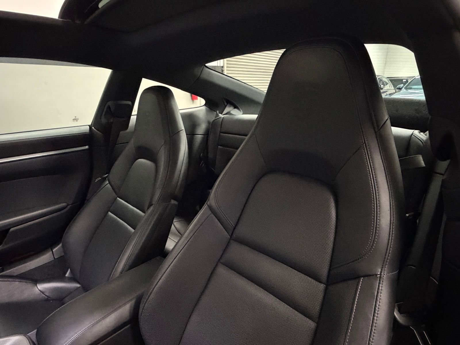 Used 2023 Porsche 911 Carrera w/ Premium Package RWD image 23