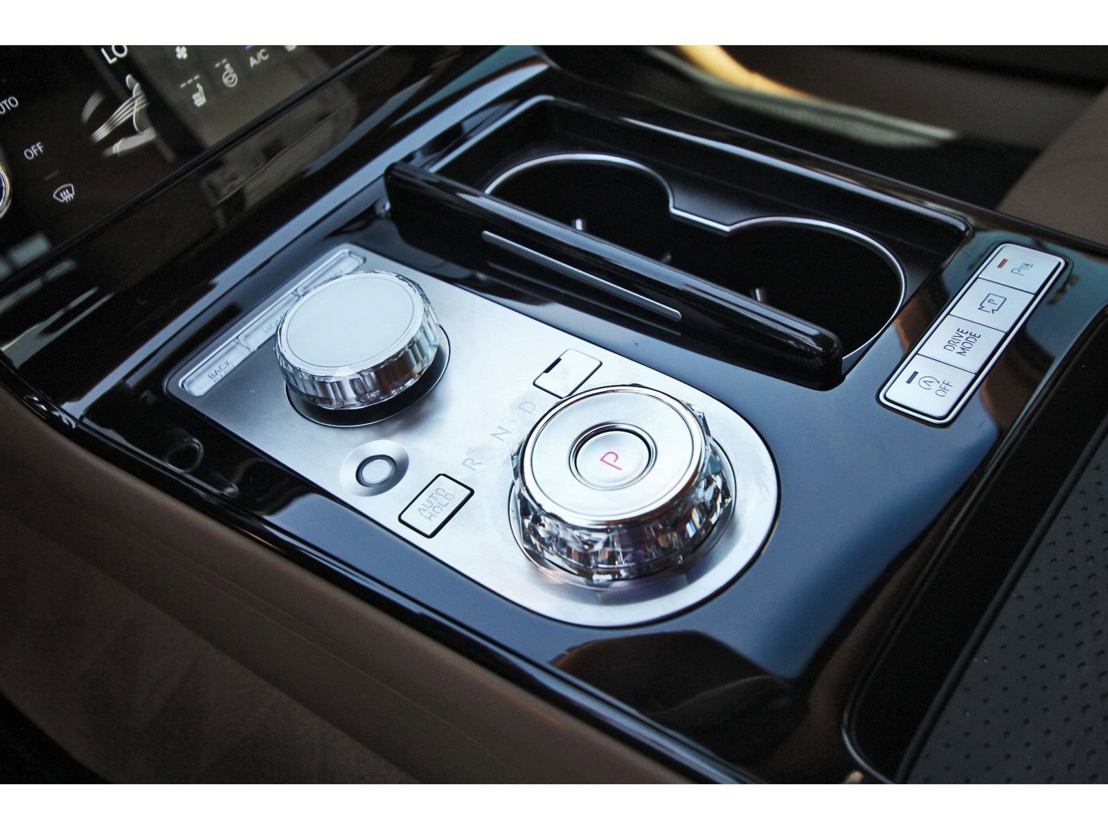 Used 2025 Genesis G80 2.5T image 29