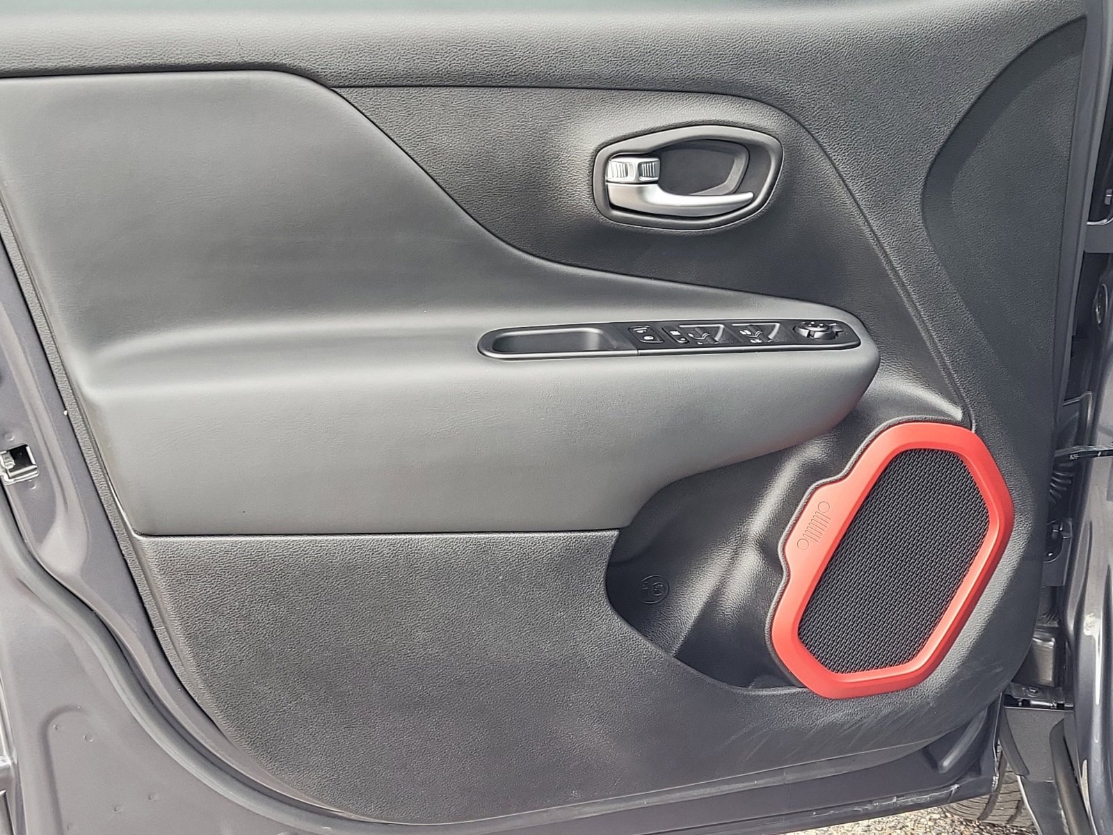 Used 2022 Jeep Renegade Trailhawk w/ Sun/Sound Group image 23