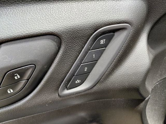 Certified 2022 GMC Acadia AT4 w/ Technology Package AWD/4WD image 8