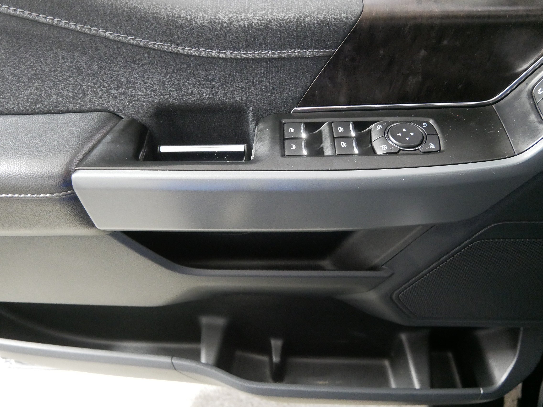 Used 2022 Ford F150 Lariat AWD/4WD image 19