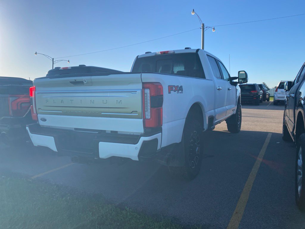 Used 2023 Ford F250 Platinum AWD/4WD image 8