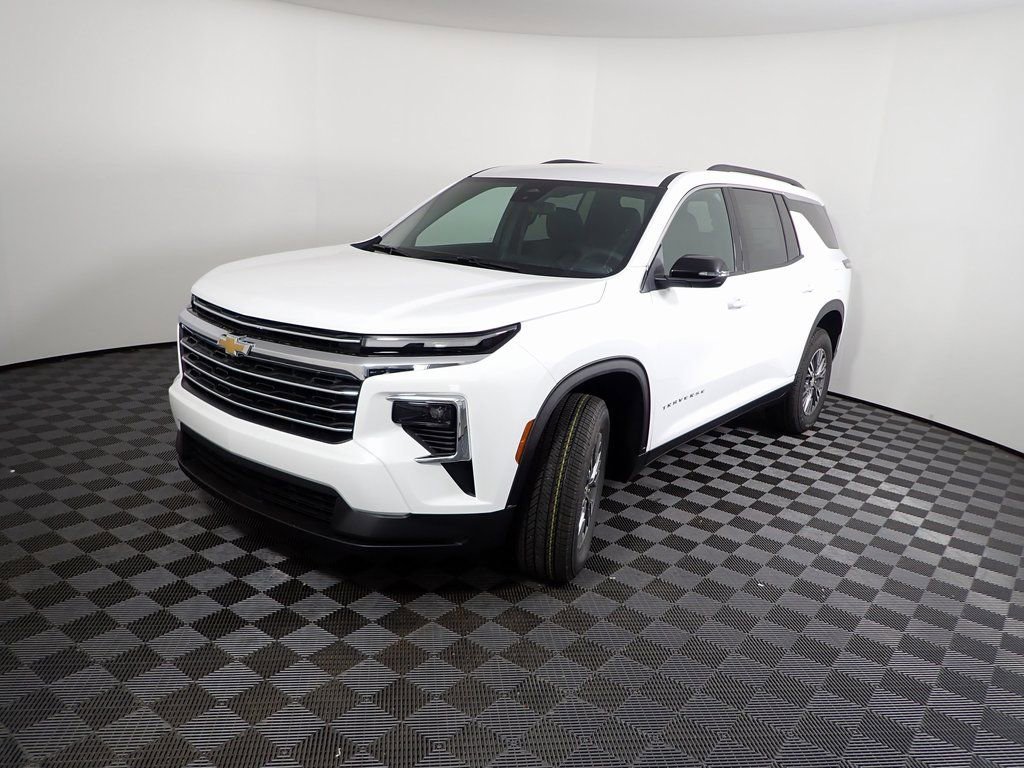 New 2026 Chevrolet Traverse LT w/ LPO, Floor Liner Package image 8